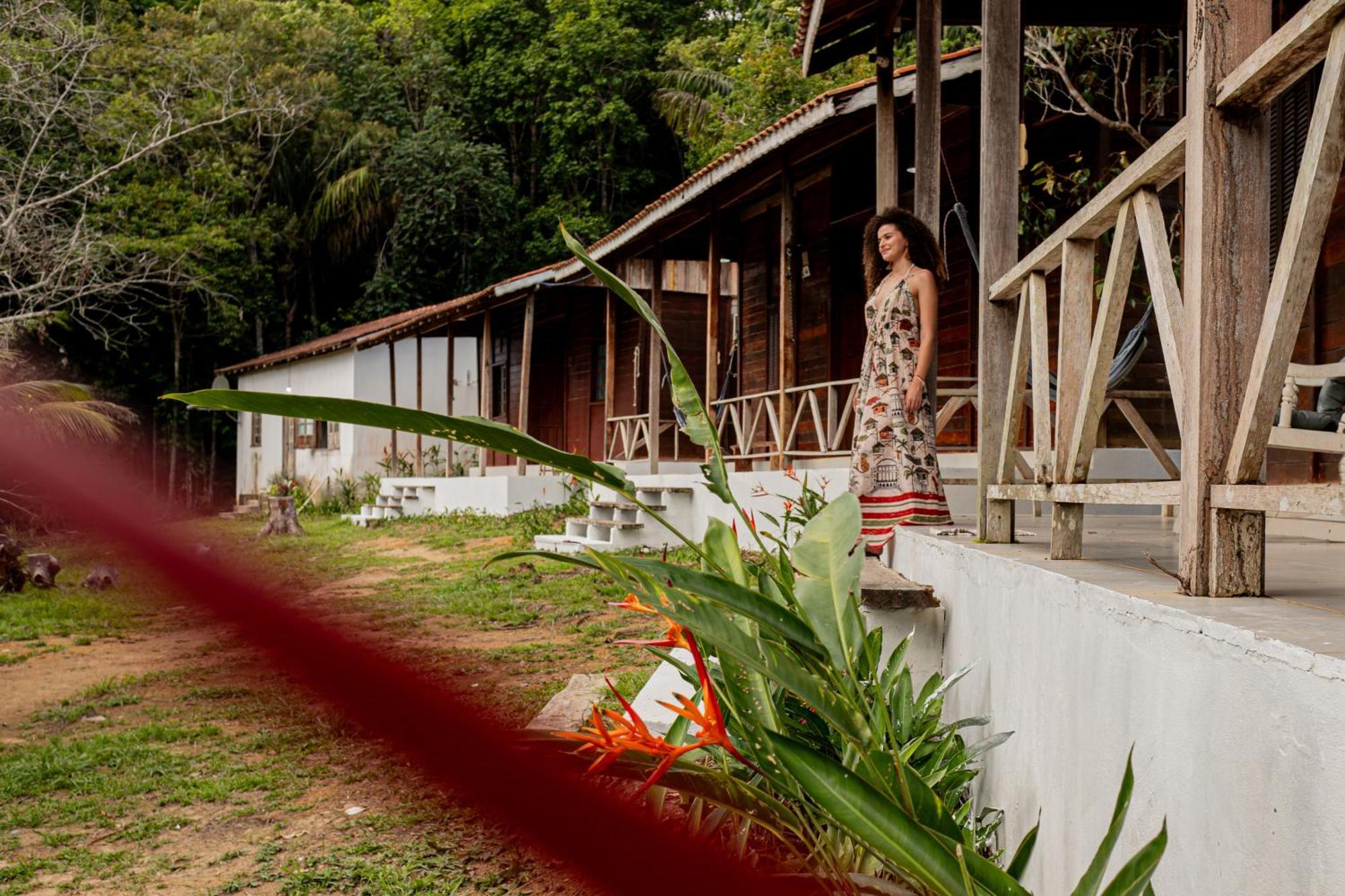 Refugio Mari Mari Lodge プレジデンテ・フィゲイレド エクステリア 写真